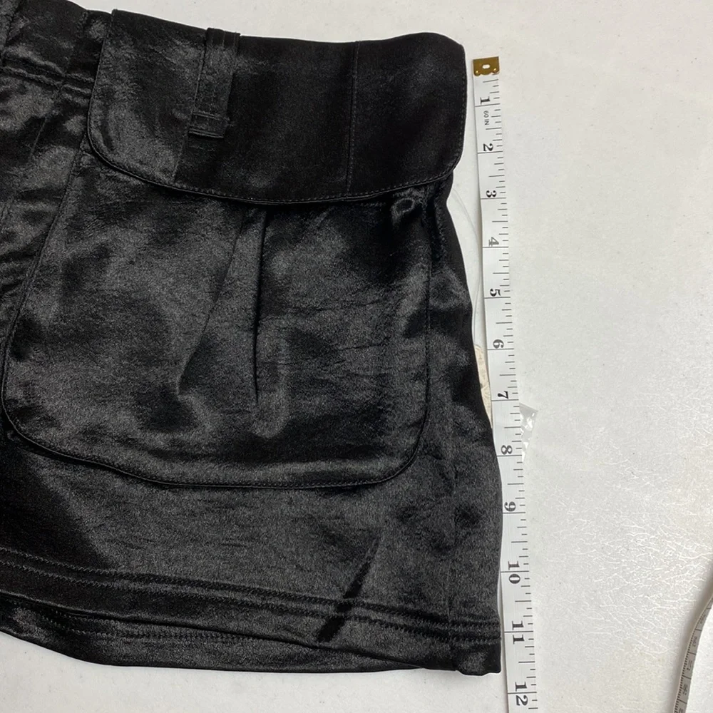 Free People Give A Little Shorts Black Satin, Size XL new - Picture 14 of 15